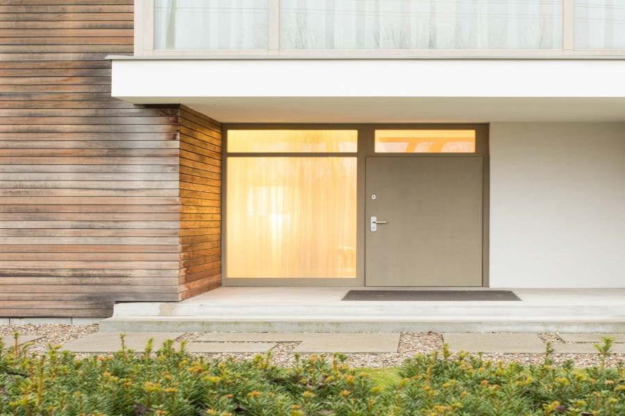moderne-voordeur-met-zijlicht-(4)